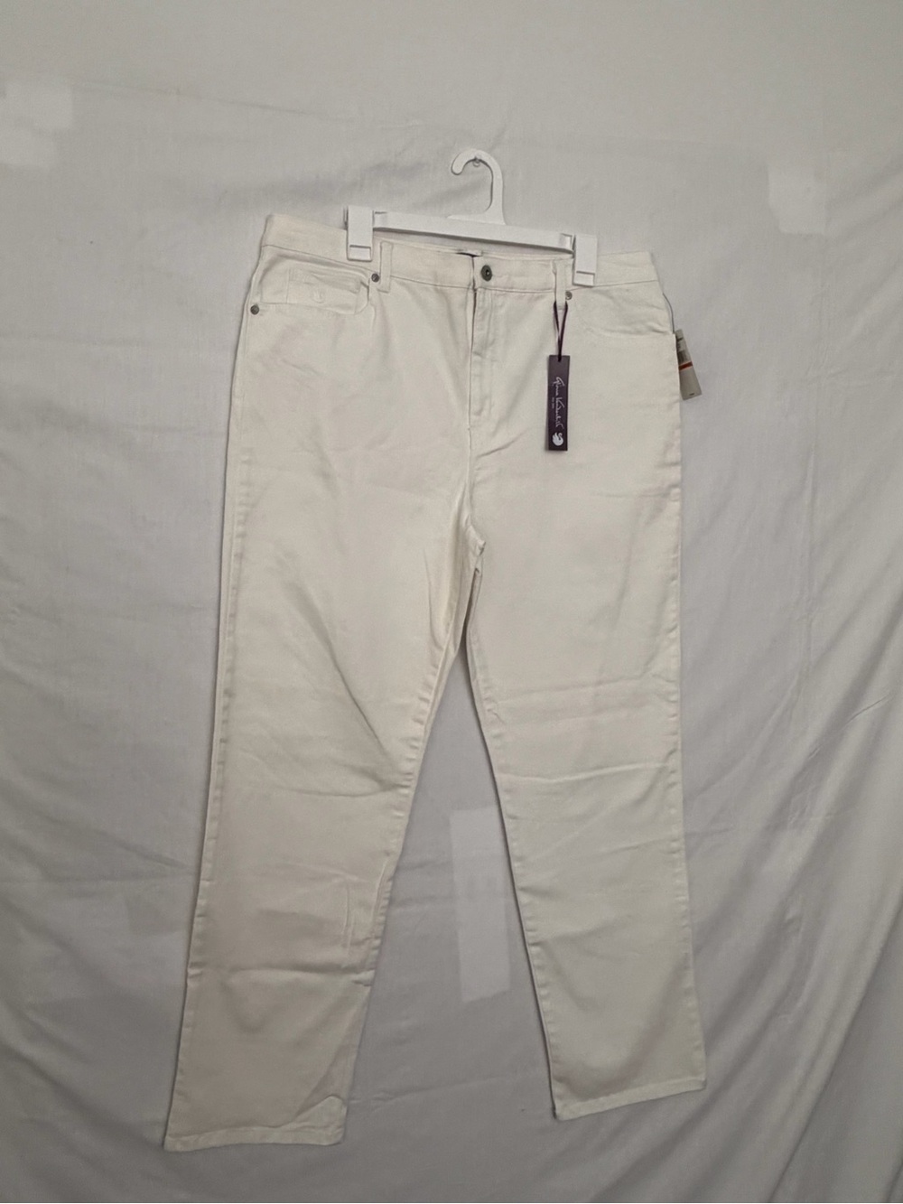 Gloria Vanderbilt Womens 16 Average White Cloud Amanda Tapered Jeans NWT(A962)